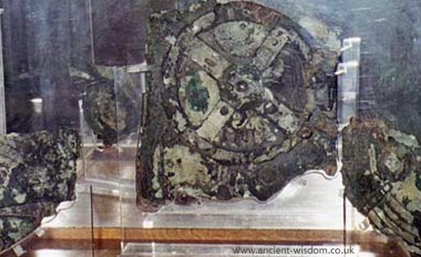 The Incredible Inner Workings Of Ancient Antikythera Mechanism Explained