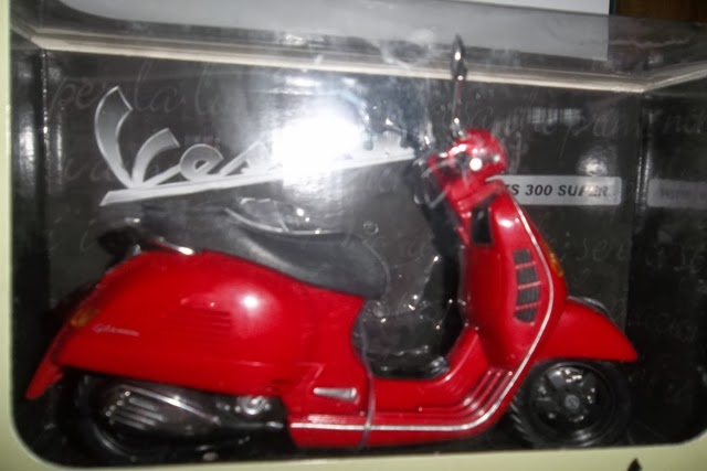 Стекло ветровое Vespa GTS medio
