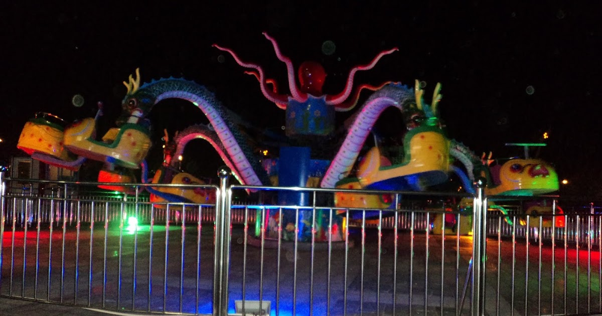 Amusement Park Rides Blog: Spinning Fairground Ride-Giant Octopus Ride