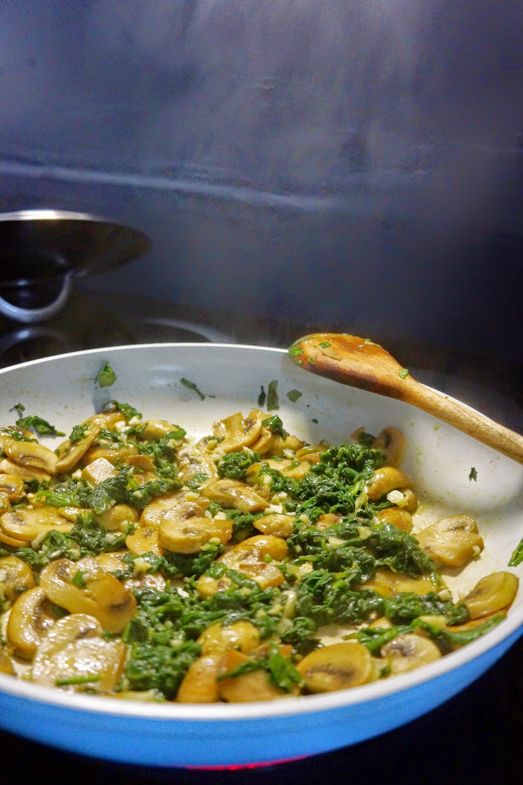 Mushroom and spinach pasta