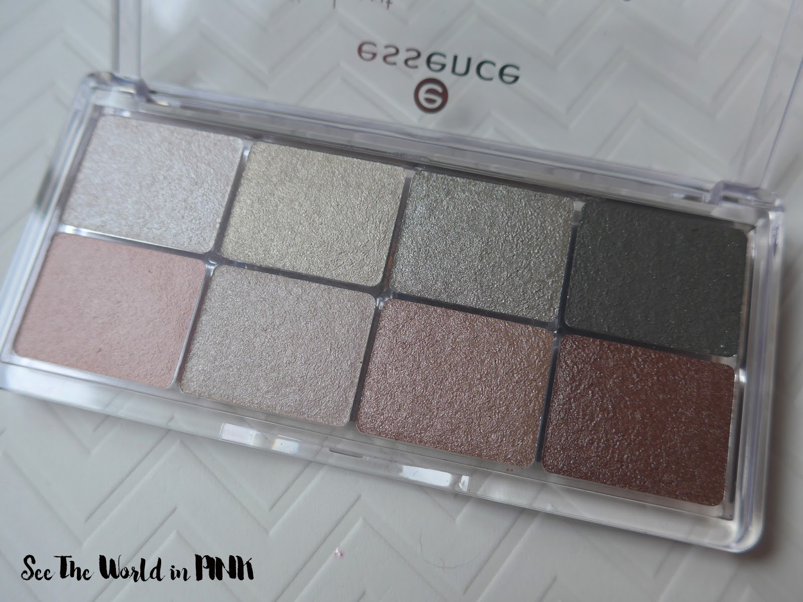 Essence Eyeshadow Palette All About Vintage Review, Swatches, and