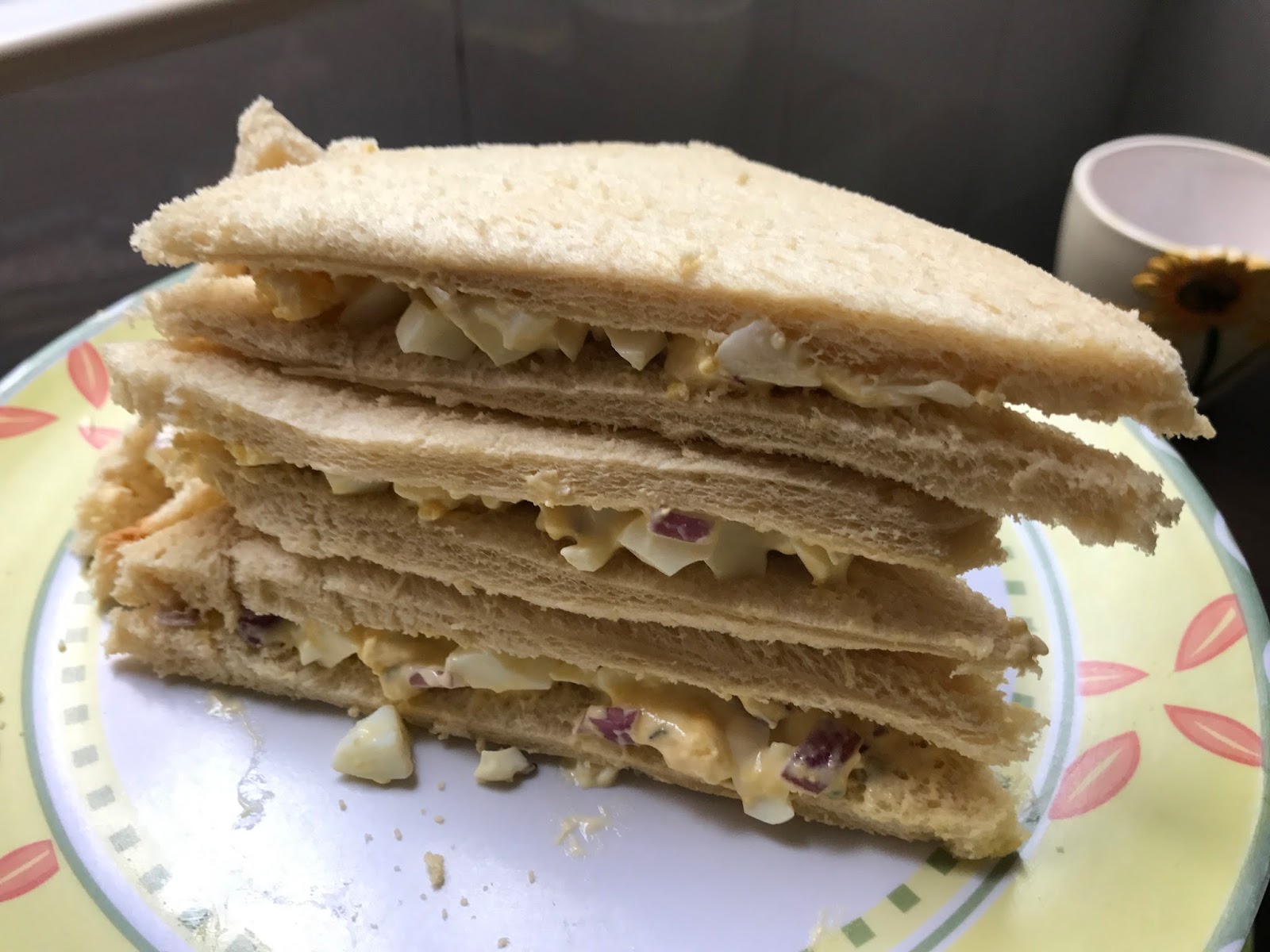 Egg mayo cheese sandwich - Hellomomy