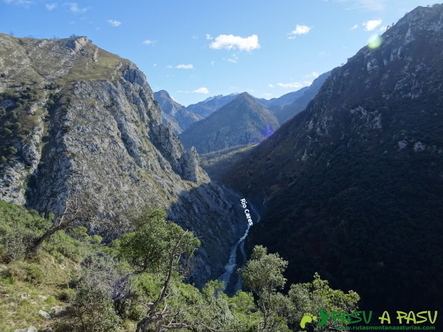 Sierra de Juan Robre: Río Cares