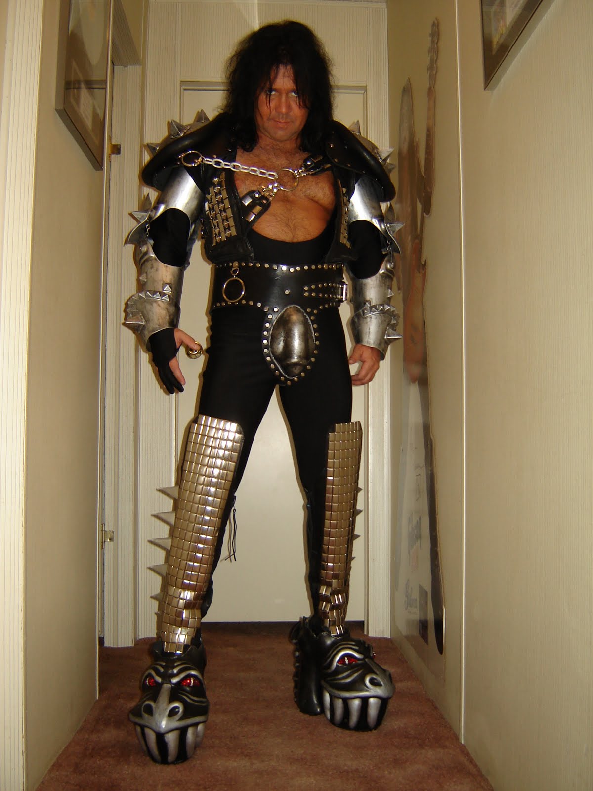 KISS COSTUMES & BOOTS KISS COSTUMES.KISS REPLICAS. WHATEVER YOU WANNA