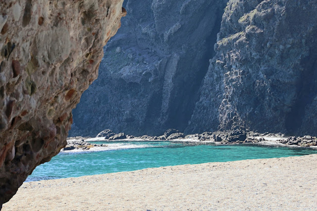 Playa de los Muertos Cala del Peñón Cortado