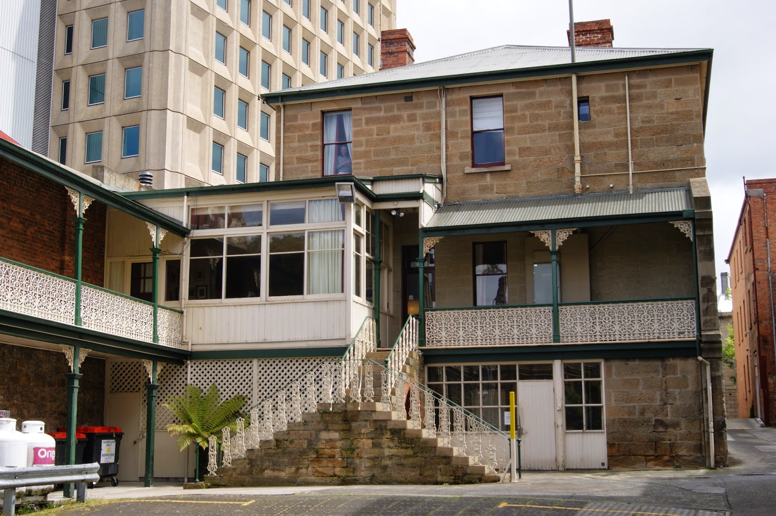On The Convict Trail The Derwent Bank (Tasmanian Club)