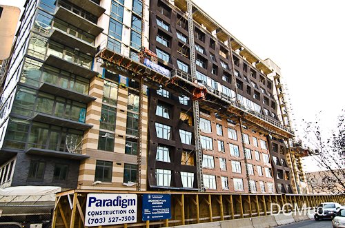 Dcmud The Urban Real Estate Digest Of Washington Dc Archstone S Walk By Archstone S First M Apartments In Noma At Night And You D Be Forgiven For Thinking They Re Done Ready Move