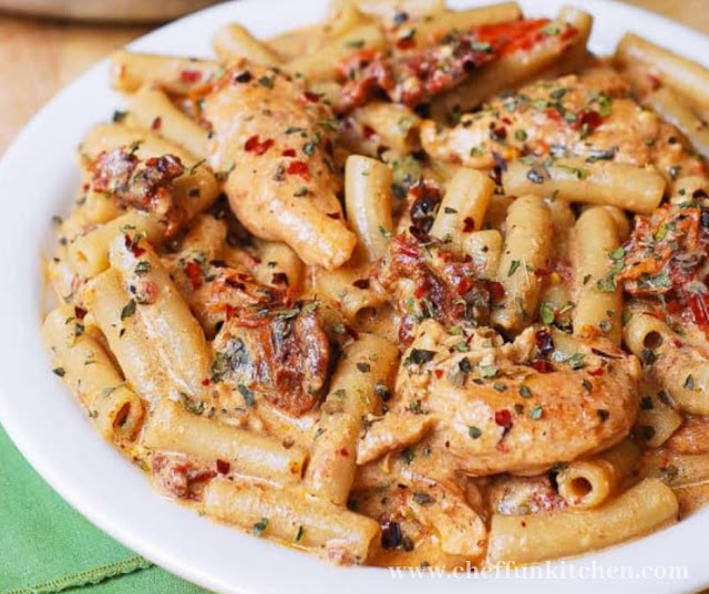SUN-DRIED Tomato Pasta With Chicken And Mozzarella SUN-DRIED Tomato Pasta With Chicken And Mozzarella