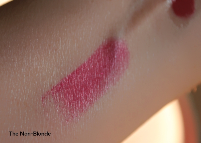 The Non-Blonde: Chanel Rose Ecrin Joues Contraste Blush Fall 2011