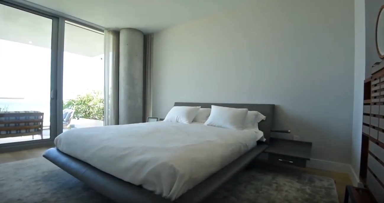 13 Photos vs. Inside a $6.5M Luxury Oceanfront Apartment in South Beach - High End Condo & Interior Design Video Tour 13 Photos vs. Inside a $6.5M Luxury Oceanfront Apartment in South Beach - High End Condo & Interior Design Video Tour