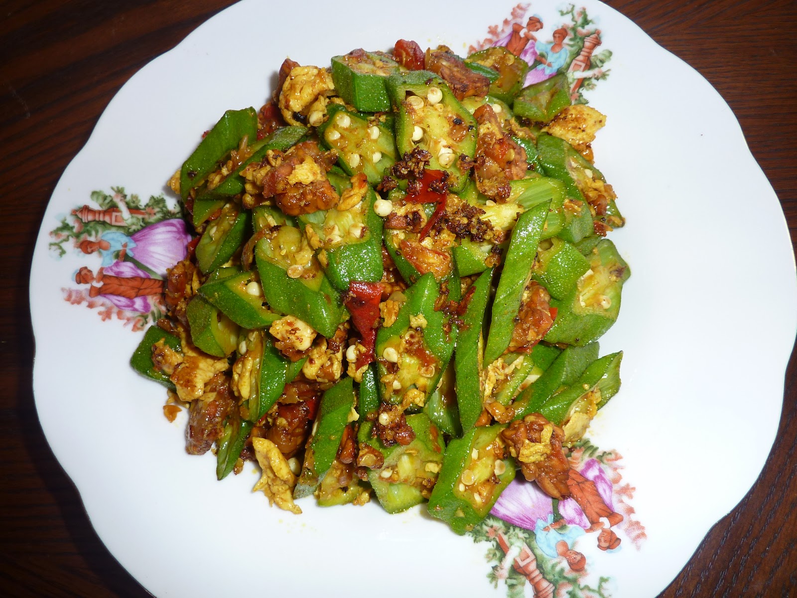 ogyep yummymellow CHILLI FRIED OKRA WITH TEMPEH & EGGS / BENDE GORENG