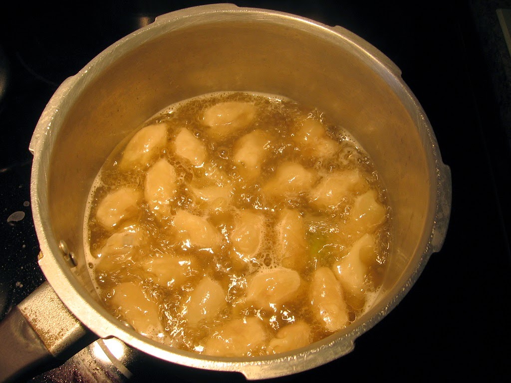 Fongpay's Universe Cinnamon Bun Lay's Chips