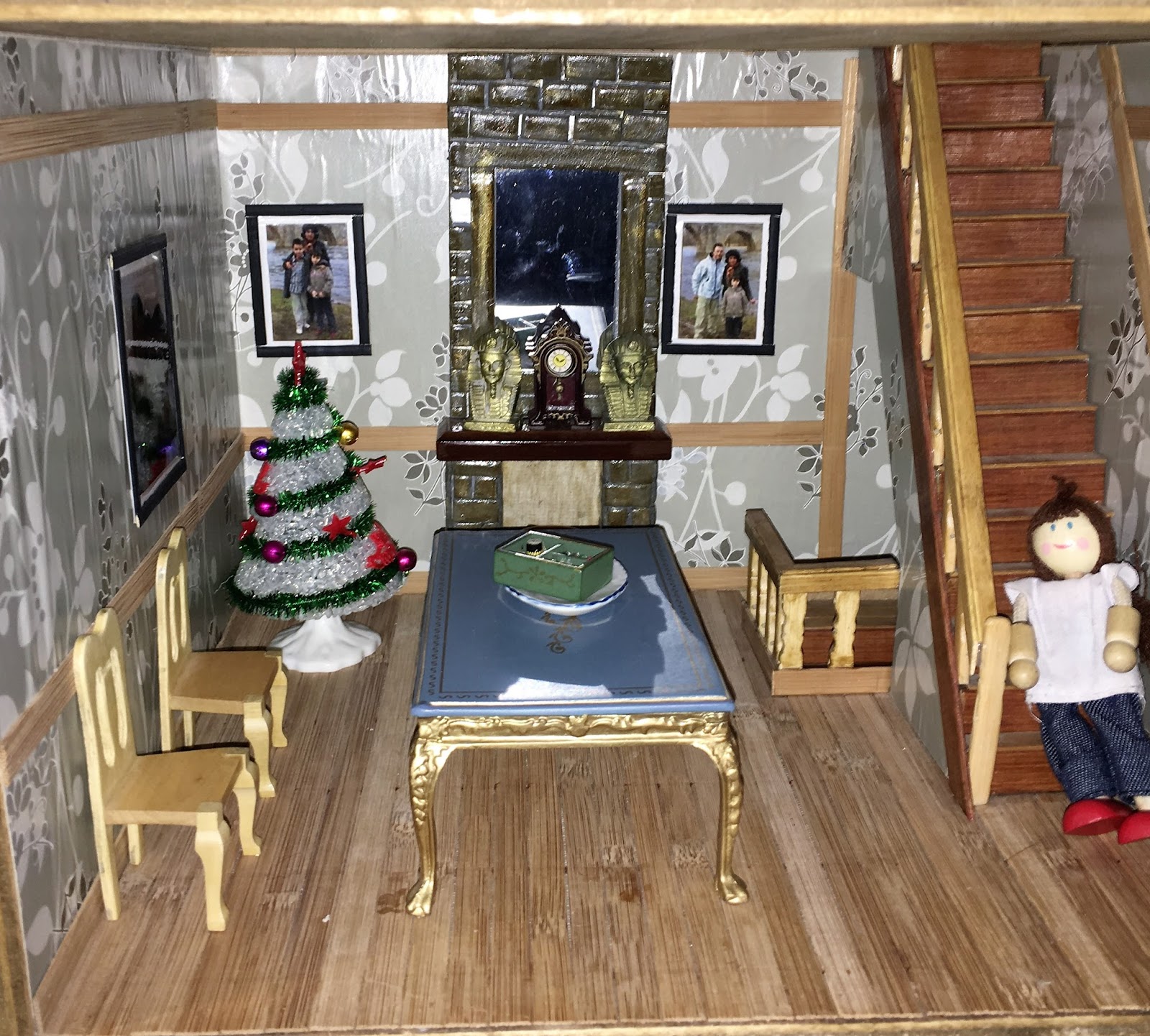 Mis cosas de casas: DIY - CASITA DE MUÑECAS