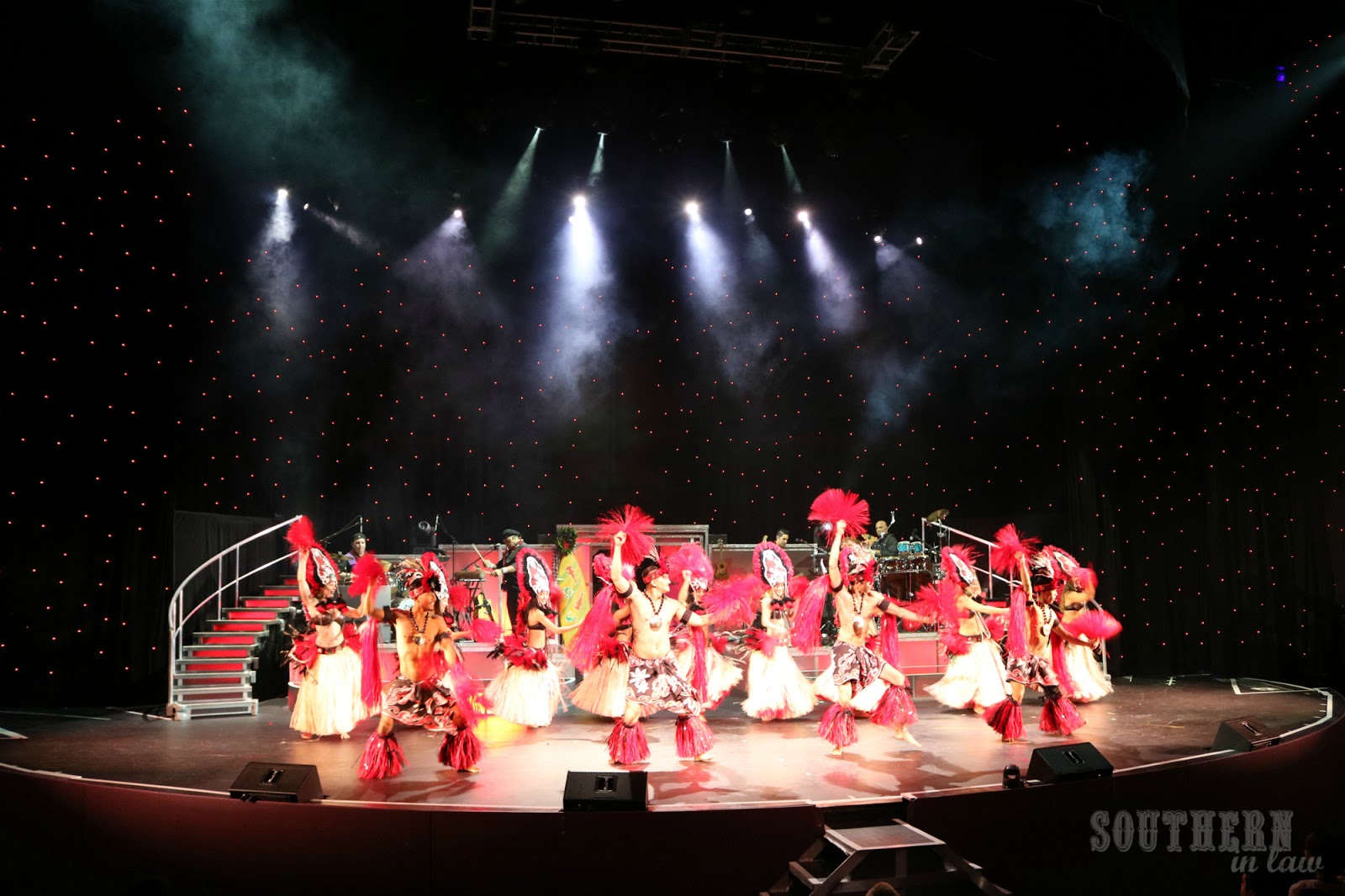 Southern In Law SIL in Hawaii Music and Magic  Two Must See Shows in