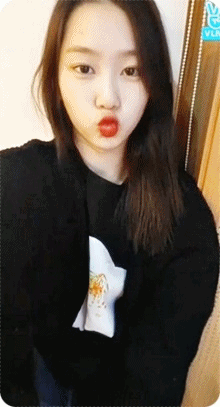 20일만에 V앱 라이브 한 오마이걸 채널 ㅠㅠ.gif | 인스티즈