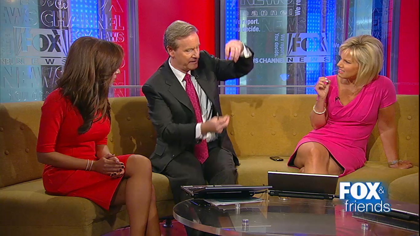 Weekend: Ainsley Earhardt and Alisyn Camerota caps @ Fox and Friends. 