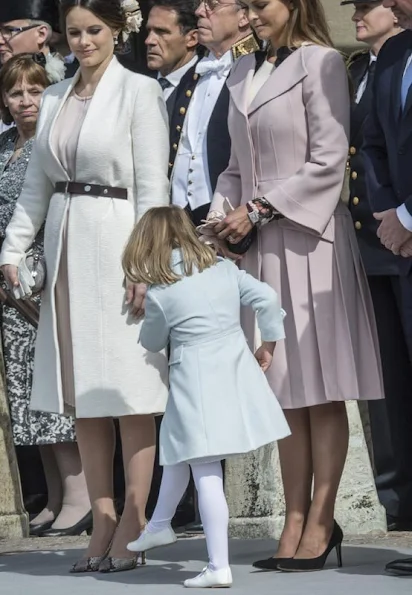 Princess Estelle began to attend the courses in the most prestigious ballet school of Stockholm. Anneli Alhanko