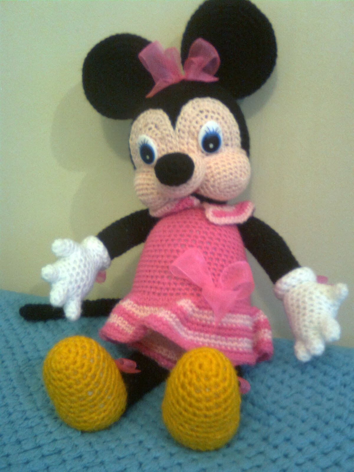 Kirju Mirju käsitöö. Amigurumi Minnie