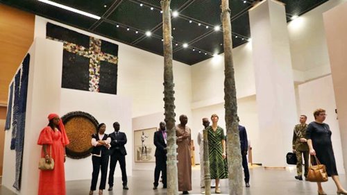 Pemerintah%2BSenegal%2BDesak%2BPengembalian%2BArtefak%2BBudaya%2BWarga%2BAfrika-1
