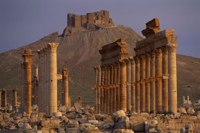 Un hallazgo "excepcional": Descubren un mosaico del siglo IV que sobrevivió al EI en Siria
