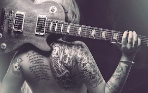 #368 Tocando la guitarra