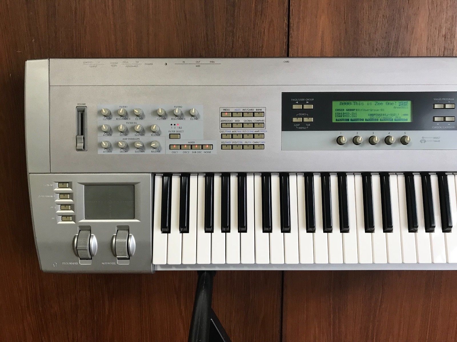 KORG Z1 コルグ シンセサイザー 物理モデル音源 MOSS音源搭載 61鍵盤