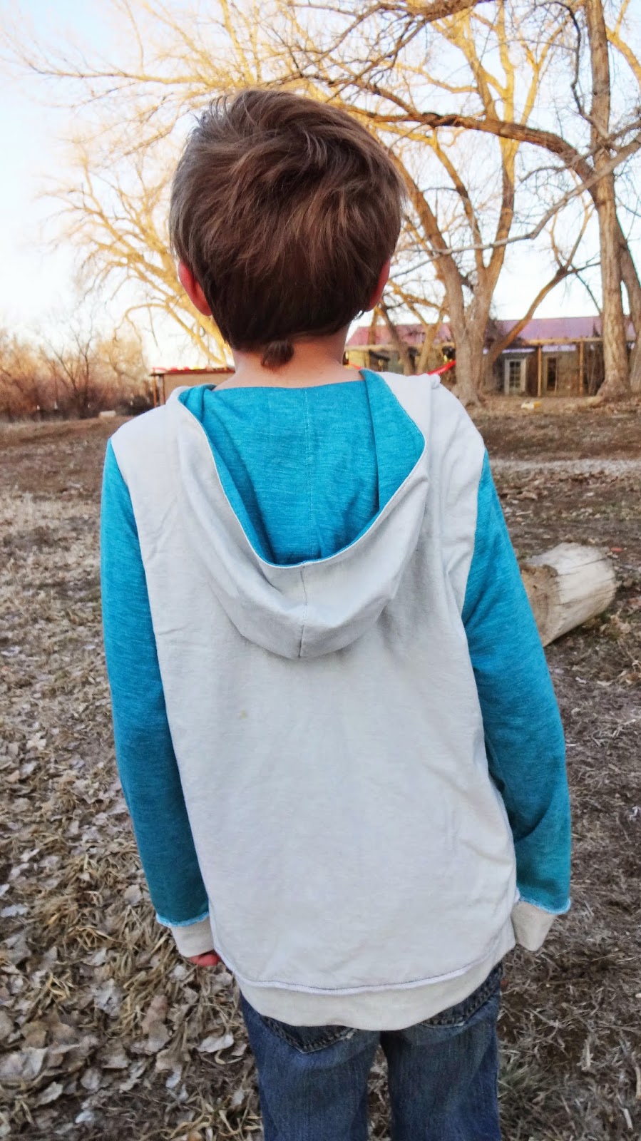 seemesew-boys-hooded-sweatshirt-free-pattern