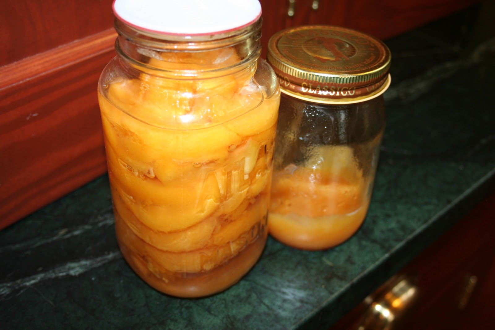 Chez Vorax Experiments in cooking Peach caramel sauce