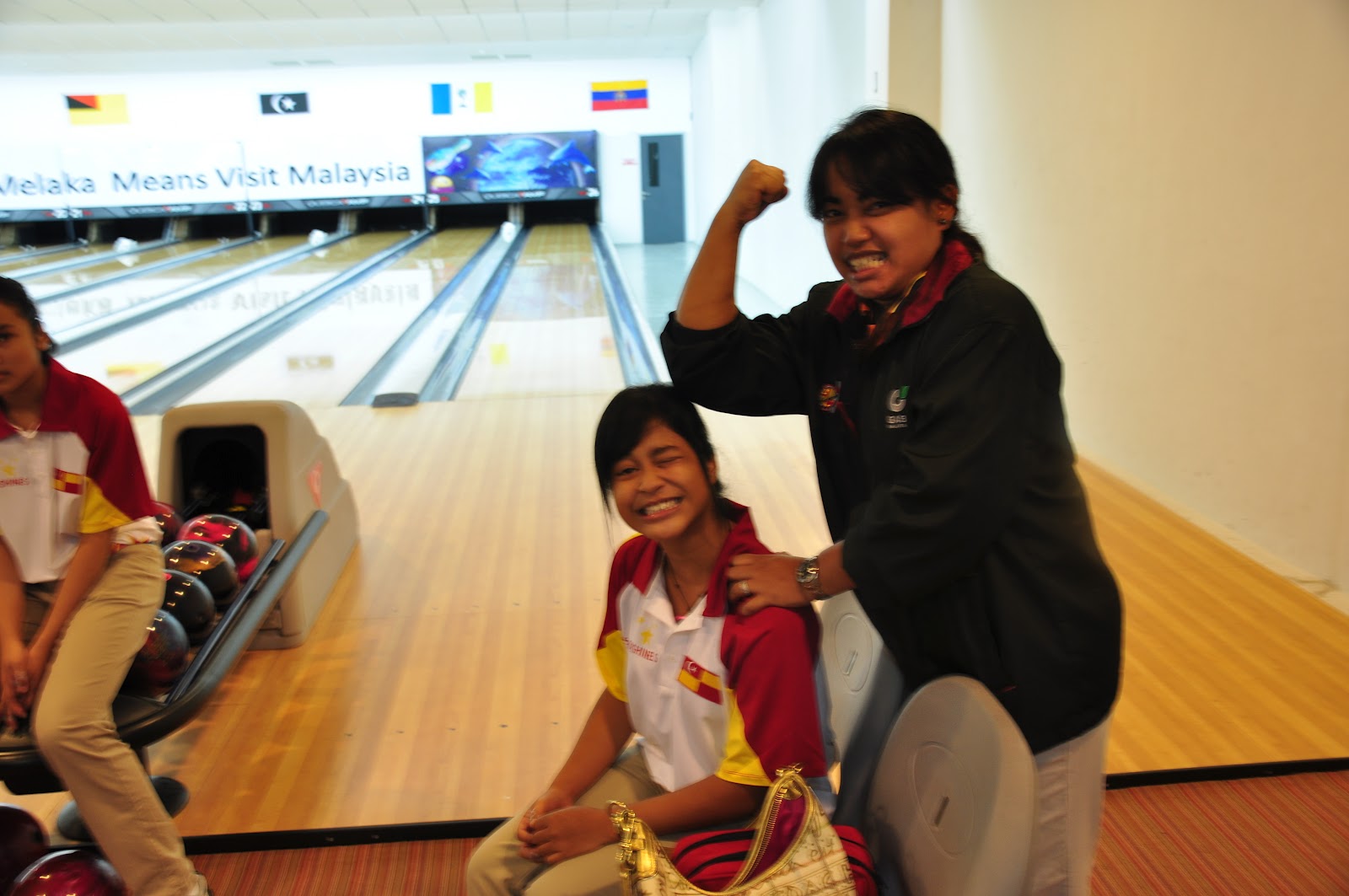 Amazing Malaysia Bowling ! One of the Sport tourism in Tourism