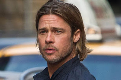 Biografi Brad Pitt Biografi Brad Pitt Biodata Nama lengkap : William Bradley Pitt Tempat lahir : Shawnee, Oklahoma, Amerika Serikat Tanggal lahir : 18 Desember 1963 Profesi : Aktor Tahun aktif : 1987-sekarang Biografi William Bradley "Brad" Pitt lahir di Shawnee, Oklahoma, Amerika Serikat, 18 Desember 1963;, Pitt adalah anak dari Jane Etta Hillhouse, seorang konselor SMA dan William Alvin Pitt, pemilik perusahaan truk. Ia lahir di Shawnee, Oklahoma. Bersama dengan saudaranya, Doug (lahir 1966) dan Jullie Neal (lahir 1969). Setelah kelahiran Pitt, keluarganya pindah ke Springfield, Missouri dimana Pitt tumbuh besar disana. Brad Pitt adalah aktor Amerika Serikat sekaligus produser film dan aktivis bidang sosial. Pitt telah meraih dua nominasi untuk Penghargaan Academy dan empat nominasi Penghargaan Golden Globe. Ia dianggap sebagai salah satu pria paling atraktif di dunia, sebuah label yang diberikan oleh media kepadanya. Pitt terkenal sejak pertengahan tahun 1990-an setelah membintangi sejumlah film Hollywood, di antaranya Interview with the Vampire (1994) dan film thriller Se7en (1995). Brad Pitt pernah mendapat nominasi Academy Awards dan memenangi Golden Globe Awards, keduanya untuk peran dalam film Twelve Monkeys (1996). Pitt kemudian berperan dalam film hit internasional Ocean's Eleven (2001) dan dua sekuelnya Ocean's Twelve (2004) dan Ocean's