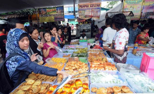 Sedih Ramadhan Akan Berlalu, Pasti Hal Berikut Ini Bikin Rasa Kangen Ramadhan Lagi. Sedih Ramadhan Akan Berlalu, Pasti Hal Berikut Ini Bikin Rasa Kangen Ramadhan Lagi.