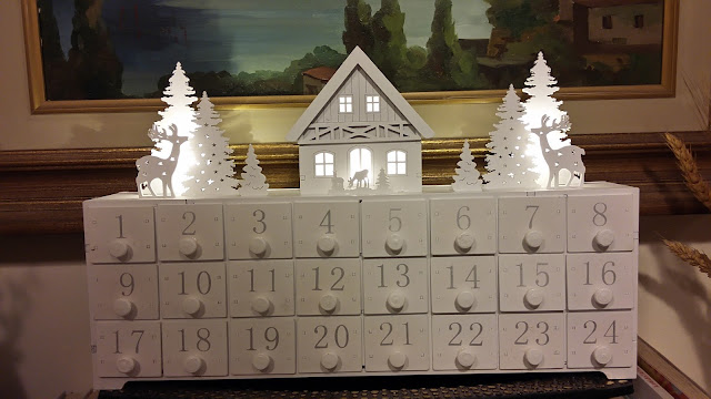 Ariadne from Greece!: Advent Calendar Blog Hop 2016
