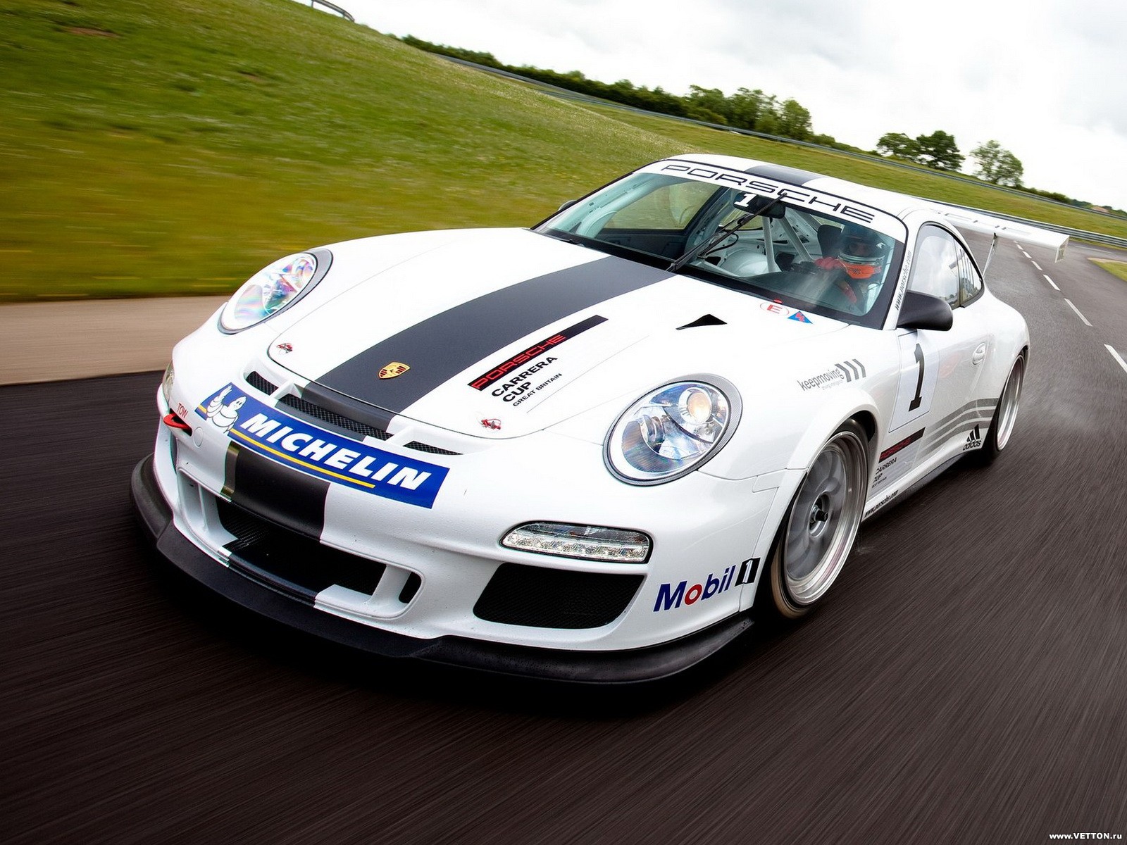 Машина carrera s