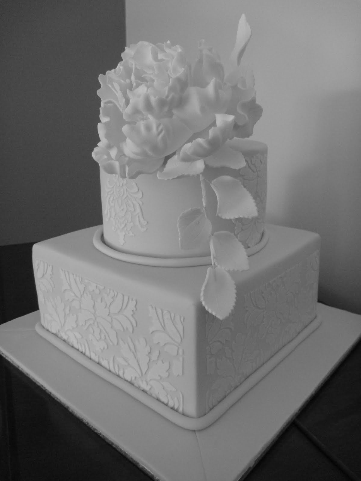 love-cake-2-tier-wedding-cake-with-stencil-and-sugar-flower