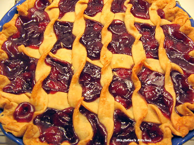 Cherry Pie at Miz Helen's Country Cottage.com