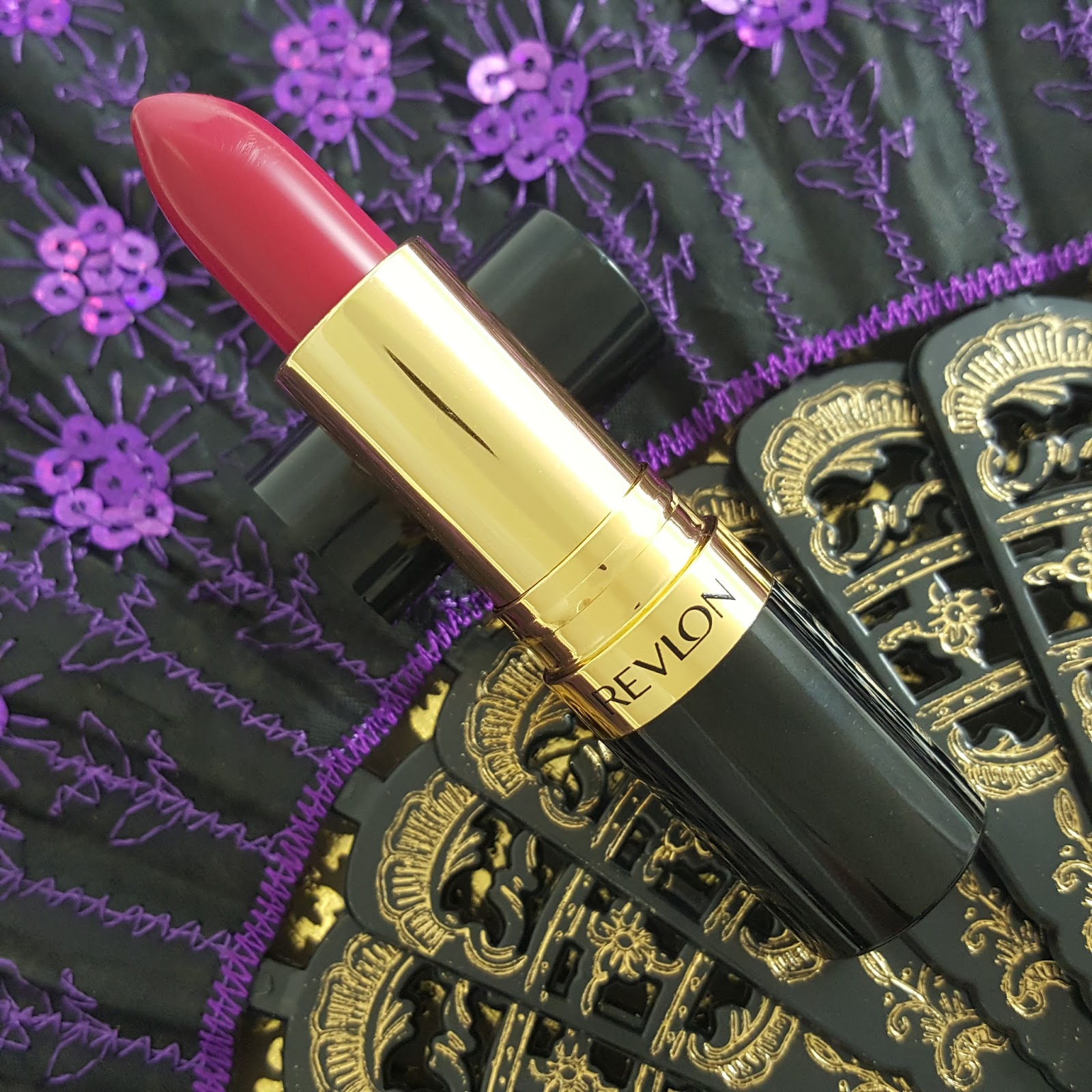 Revlon Super Lustrous Lipstick Cherries In The Snow