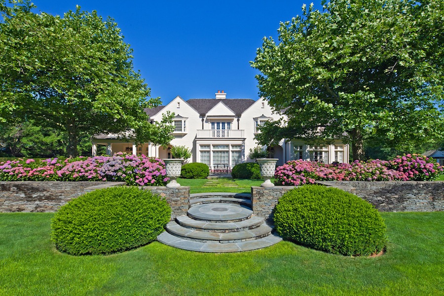 Hamptons Panache! The Enchanted Home