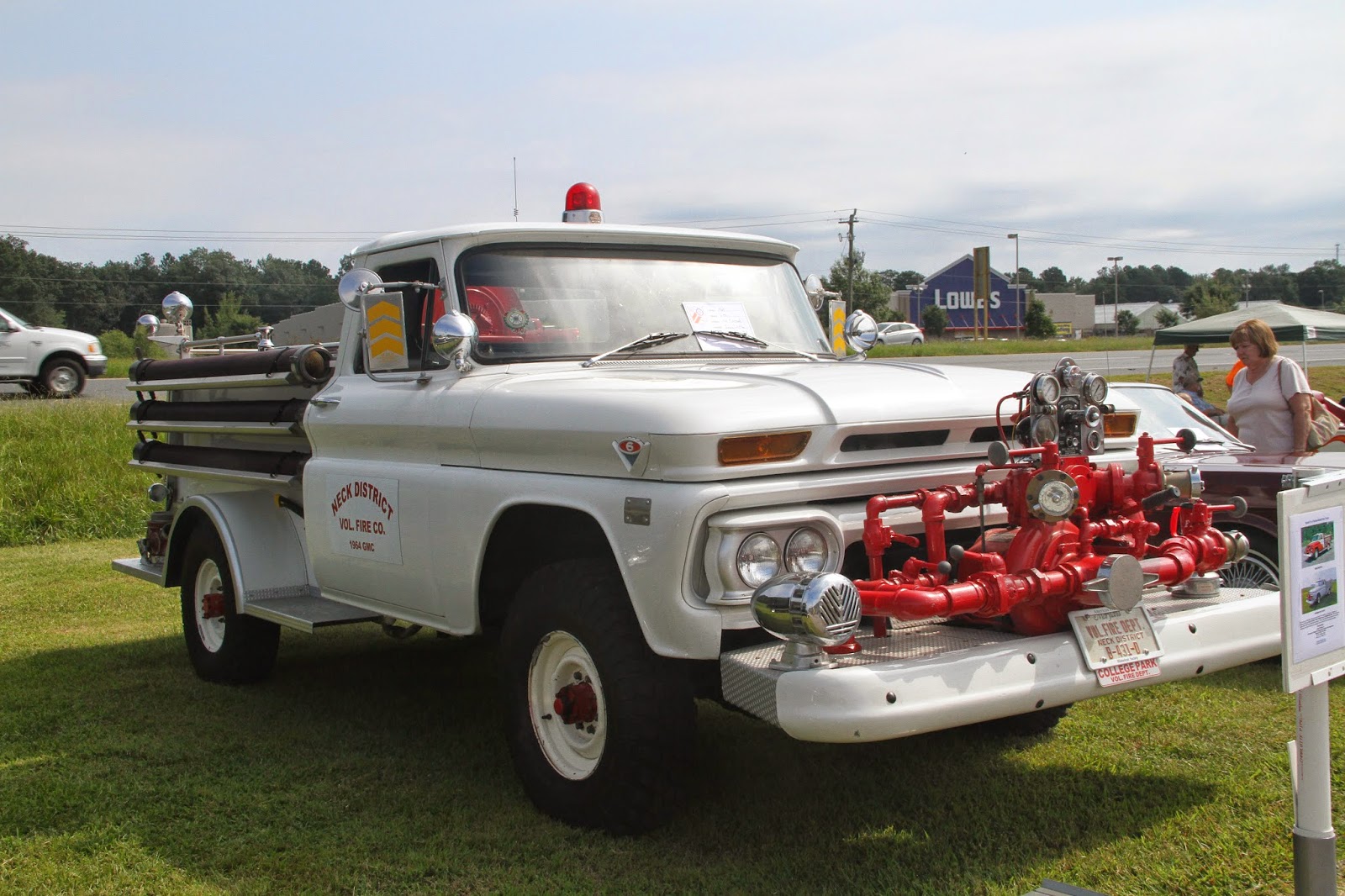 The Public Eye Successful Car Show Saturday in City