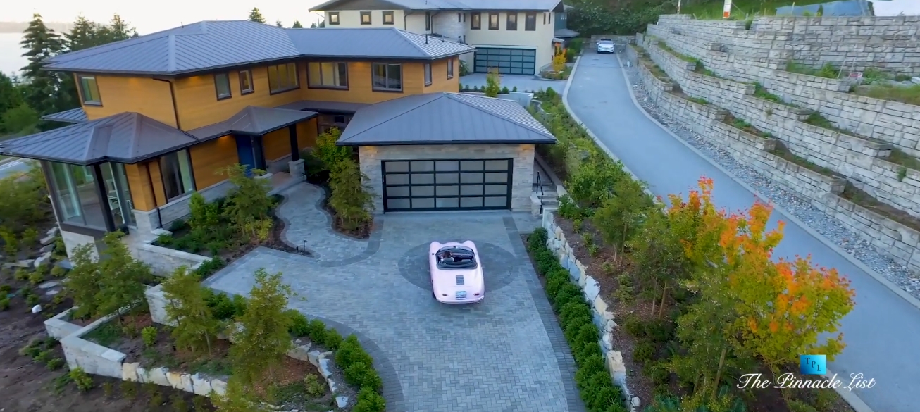 38 Photos vs. 2111 & 2121 Union Court , West Vancouver Luxury Homes Interior Design Tour