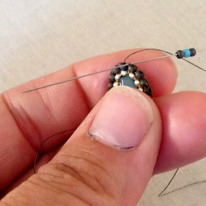 Adding a picot edge to beaded component, free tutorial