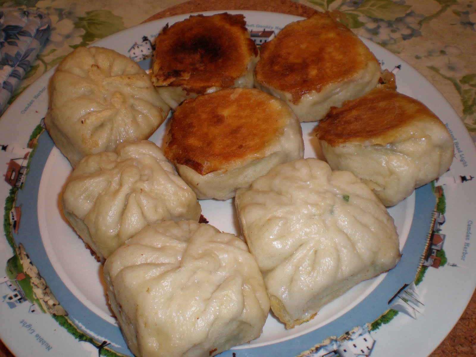 Susan's wonderful world Panfried leek buns 韭菜水煎包