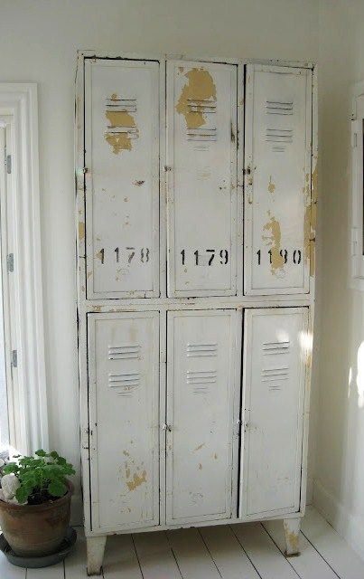  White vintage lockers