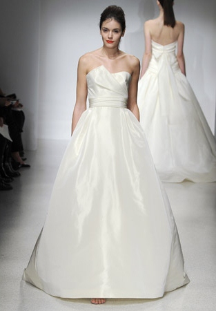 lamb & blonde: Wedding Wednesday: Amsale Fall 2012 Collection