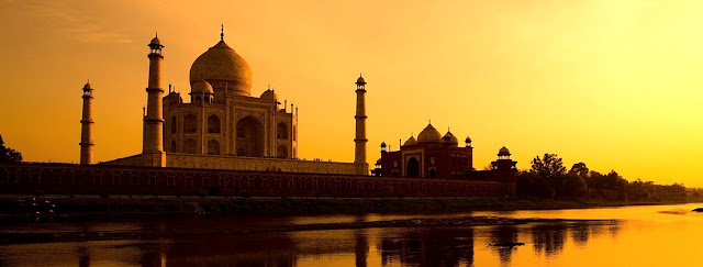 tourist places in Agra north India 