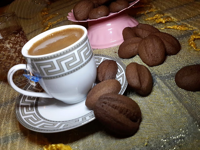 KAHVE ÇEKİRDEĞİ KURABİYESİ TARİFİ LUNTUĞ