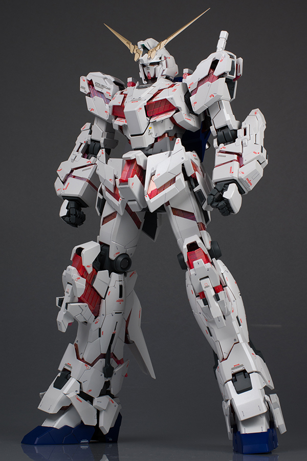 GUNDAM GUY: PG 1/60 Unicorn Gundam - Painted Build [Part 2]