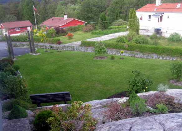 Utsiktsbilde av hagen på framsiden