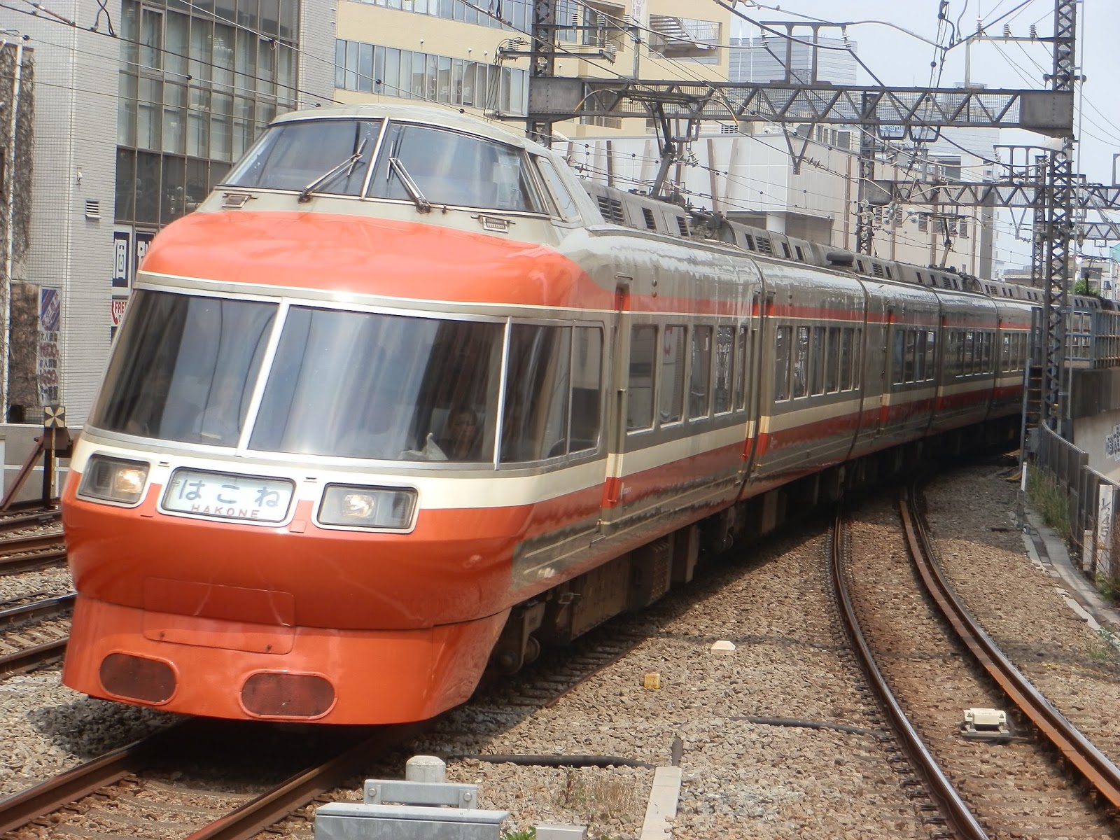 小田急沿線住み鉄道ファン日記: 小田急電鉄ロマンスカー『LSE』7000形
