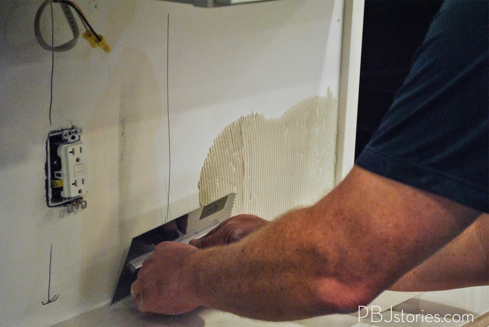 Installing Kitchen Backsplash Tile Sheets Installing Kitchen Backsplash Tile Sheets