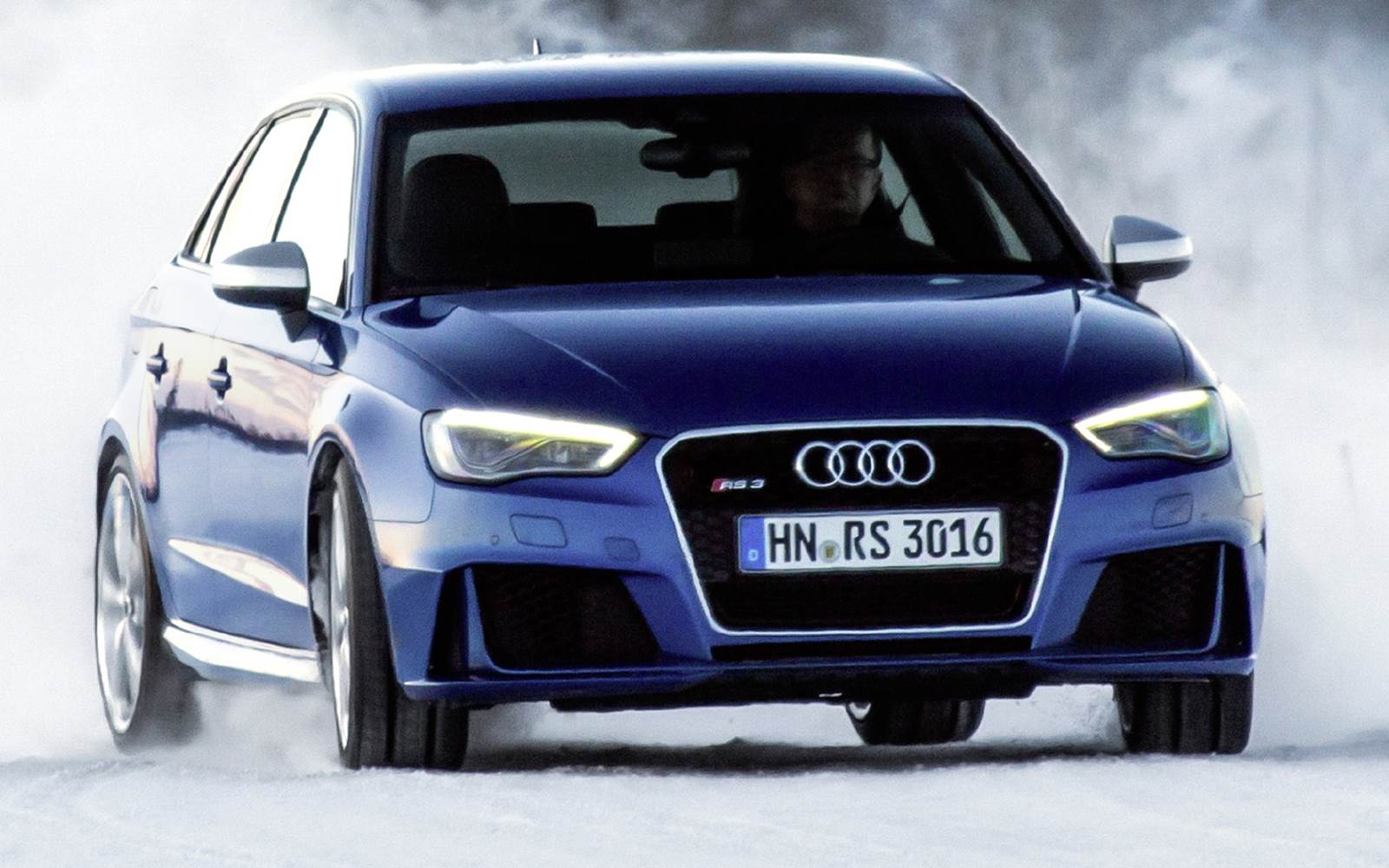 Audi Rs3 Azul Sepang Com Interior Em Couro Negro Fotos
